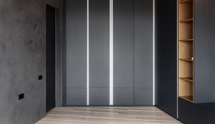 Modern laminate wardrobe - CenturyPly